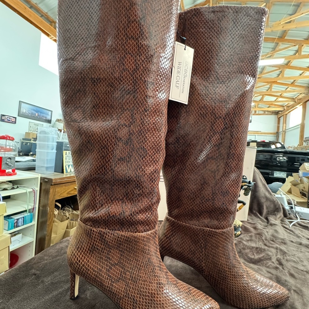BCBG Brown Leather snake skin Knee high Boots size 8